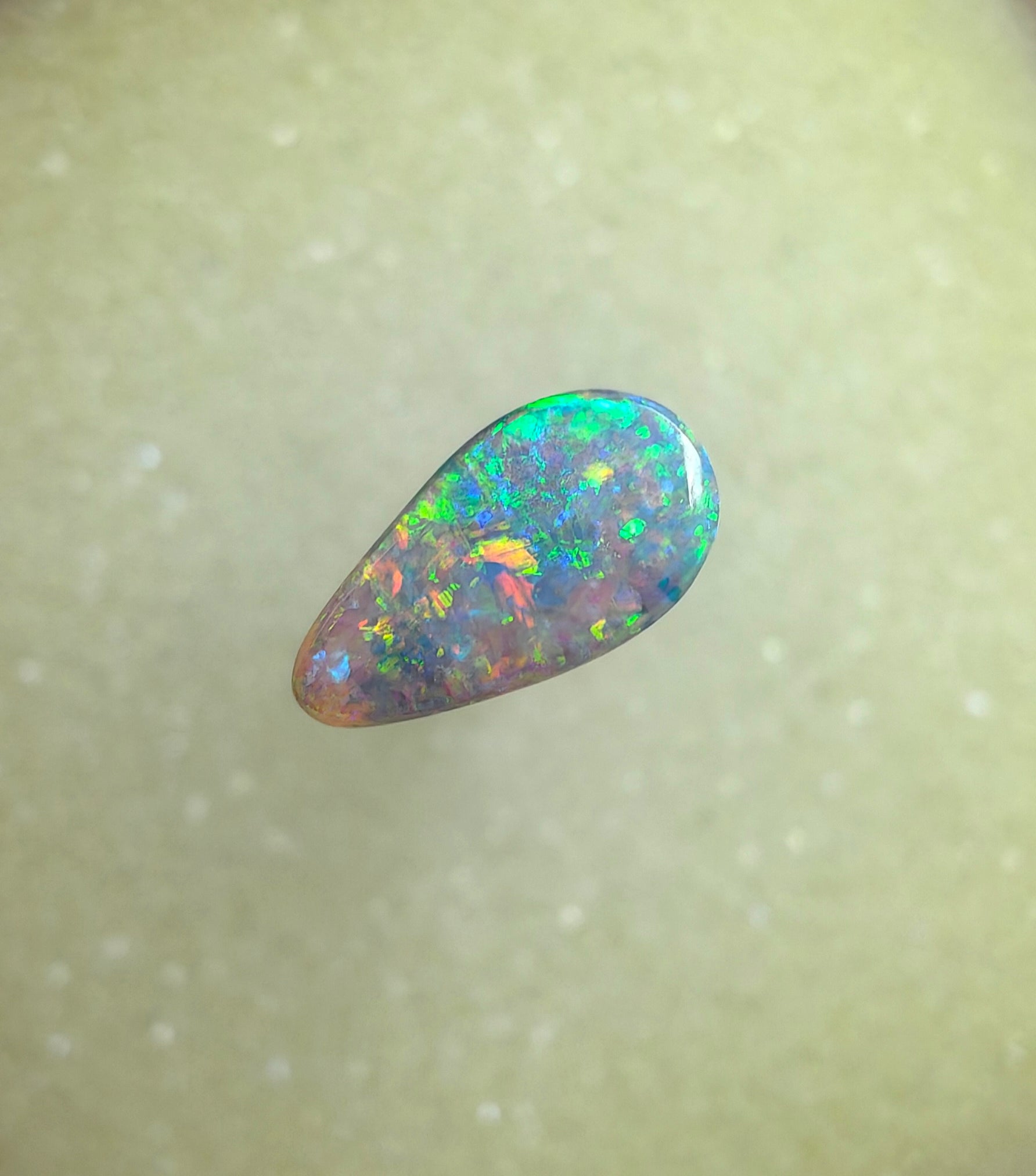 A1049 - Stunning drop cut sparkle