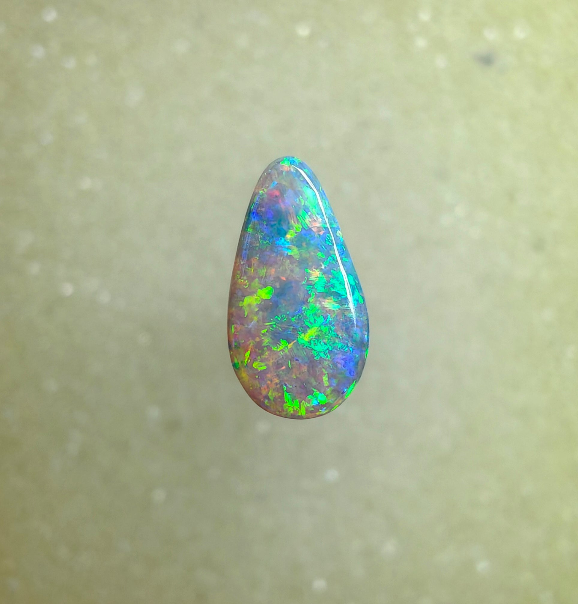 A1049 - Stunning drop cut sparkle