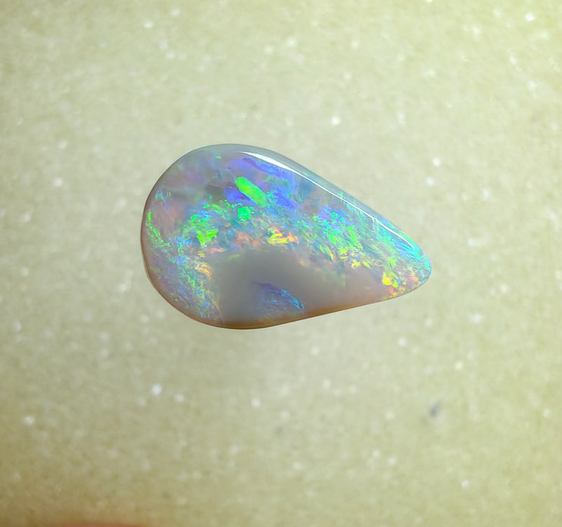 A1050 - Large drop cut picture stone