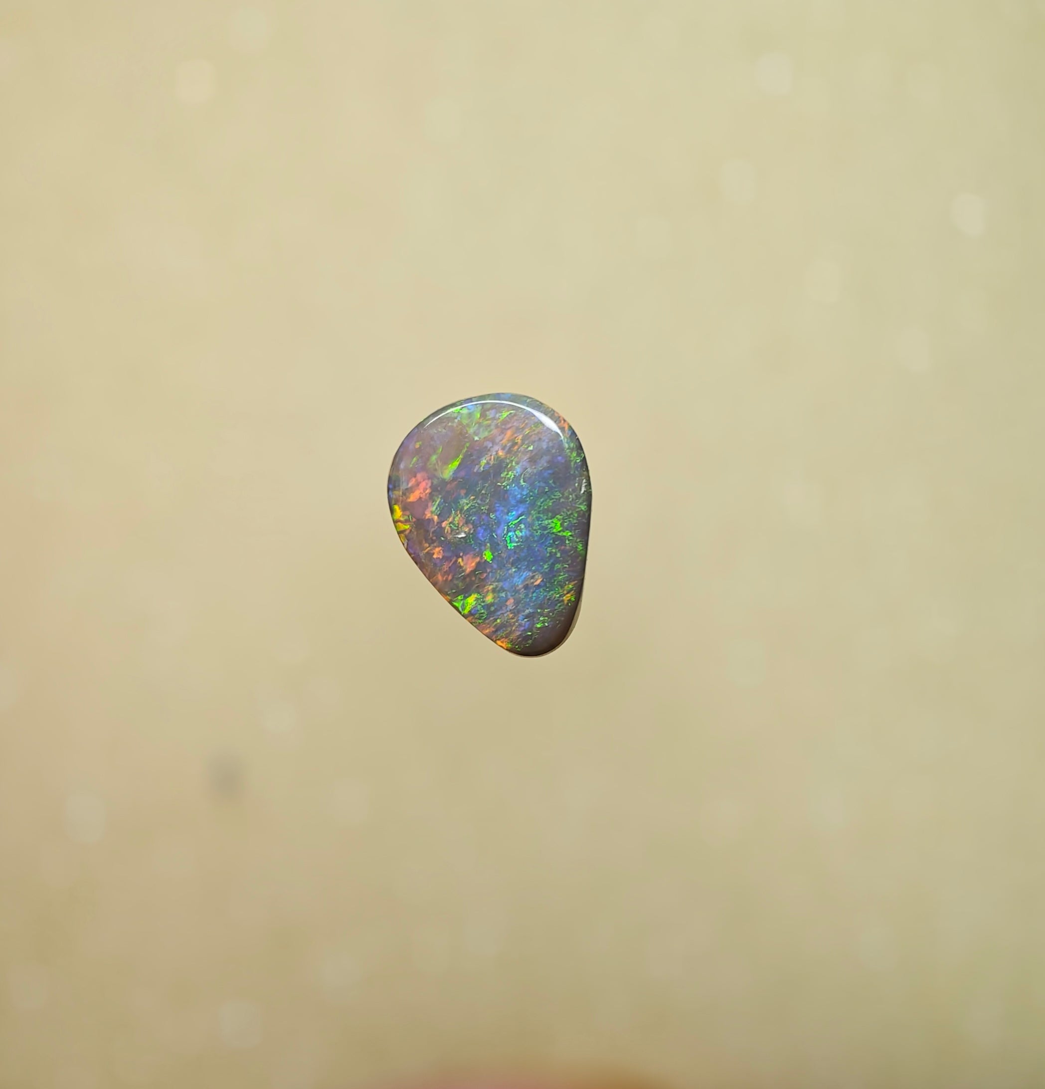A1055 - Drop cut ring stone beauty
