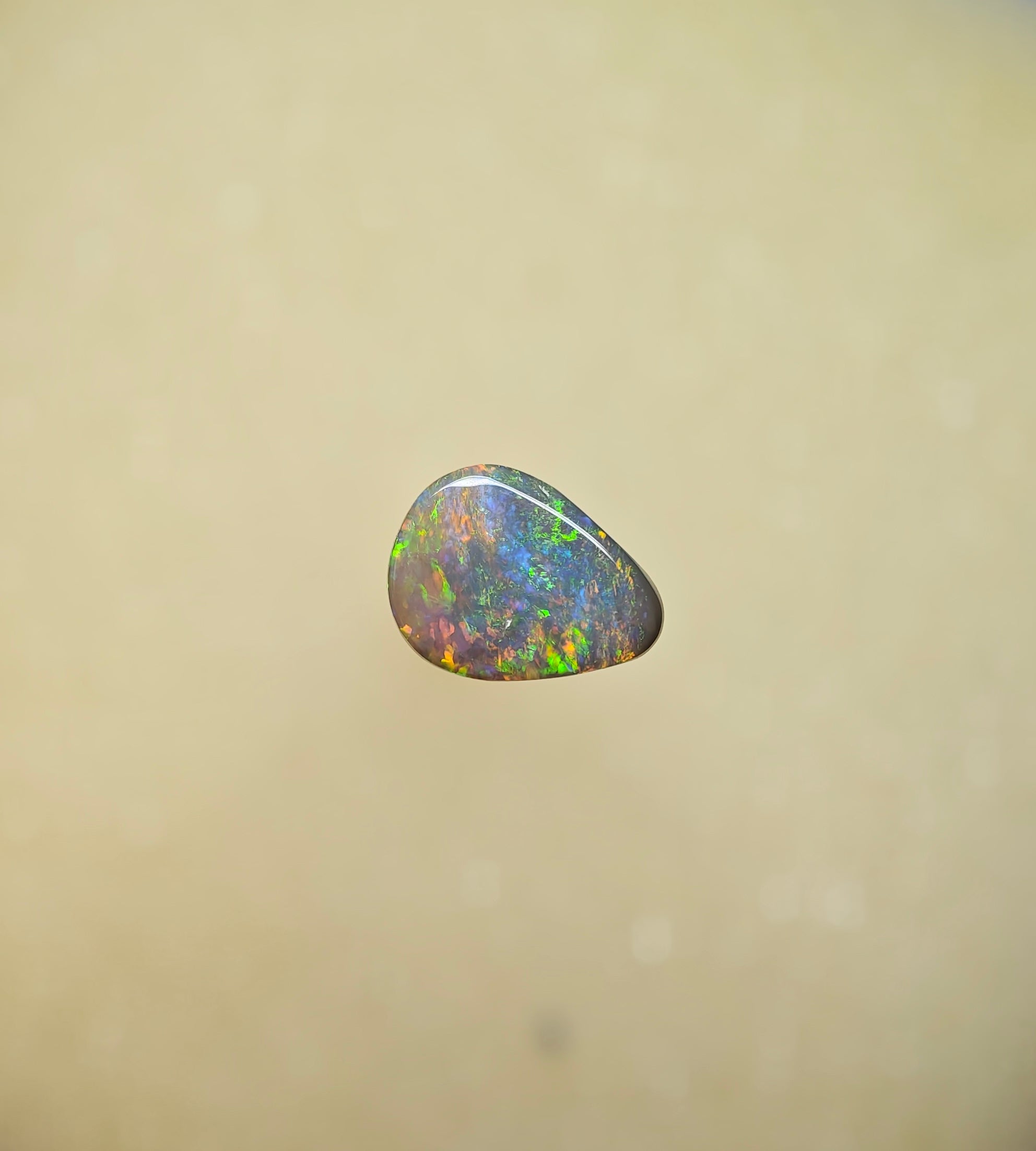A1055 - Drop cut ring stone beauty