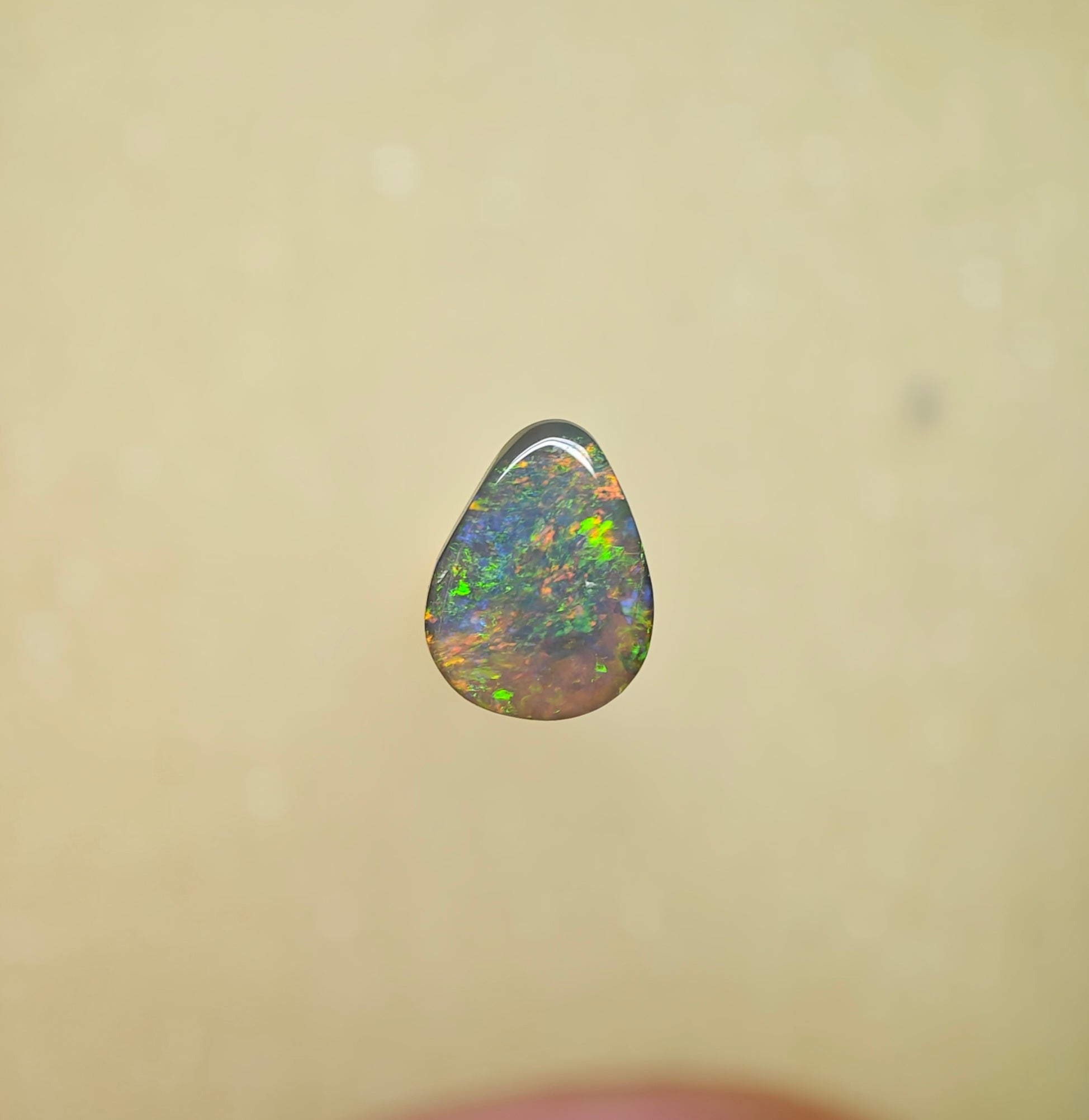A1055 - Drop cut ring stone beauty