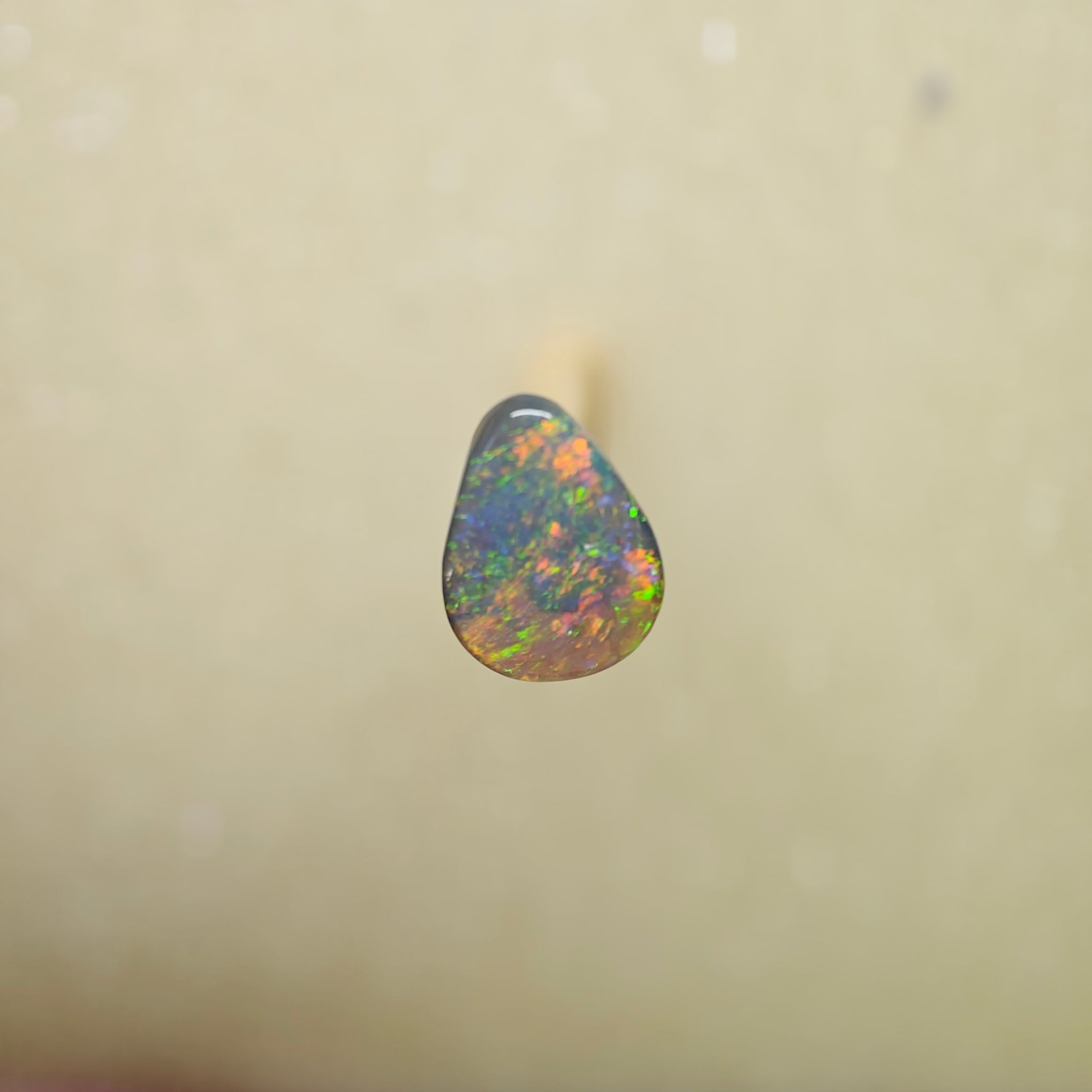 A1055 - Drop cut ring stone beauty
