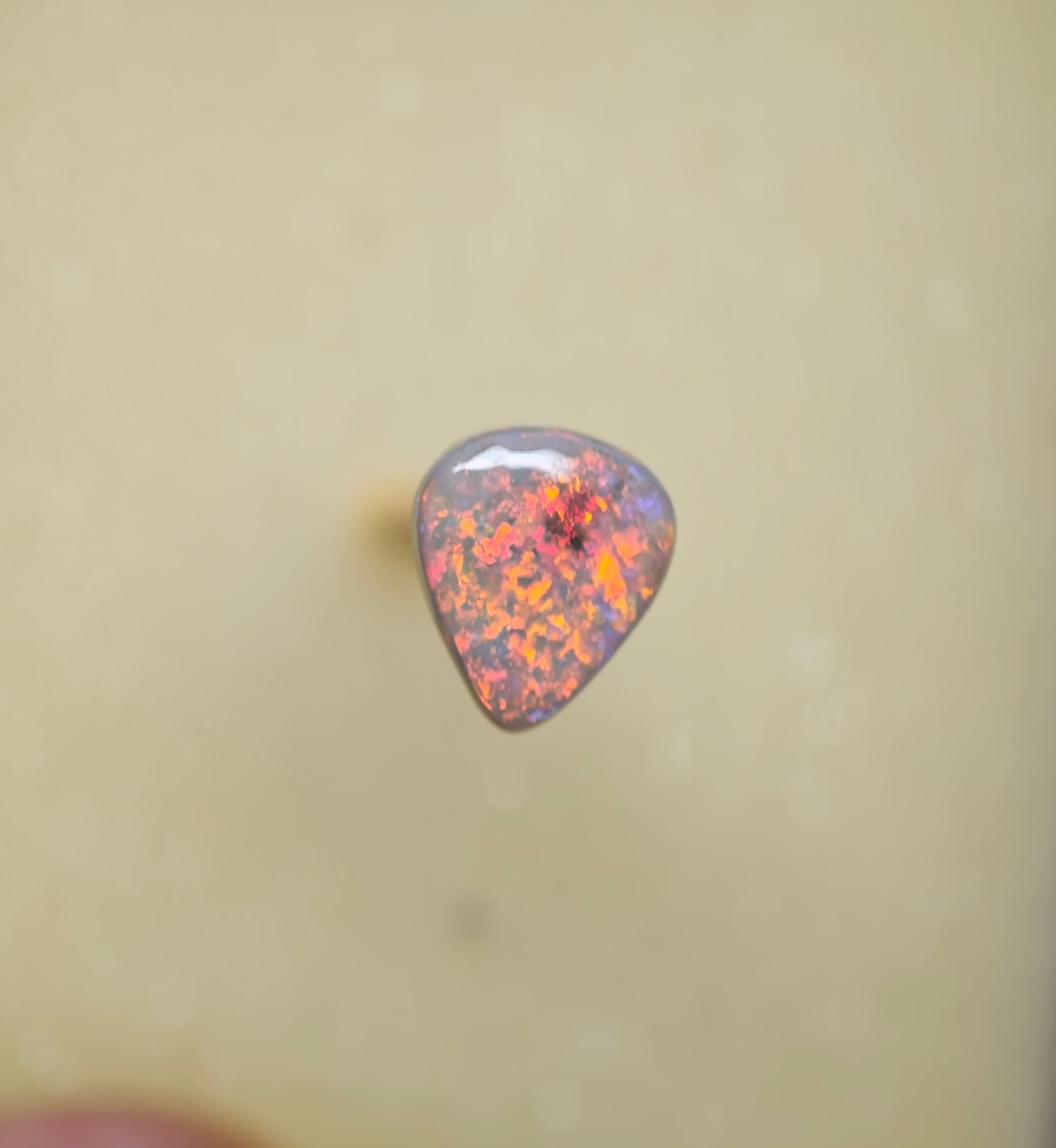 A1061 - Bright fiery drop cut