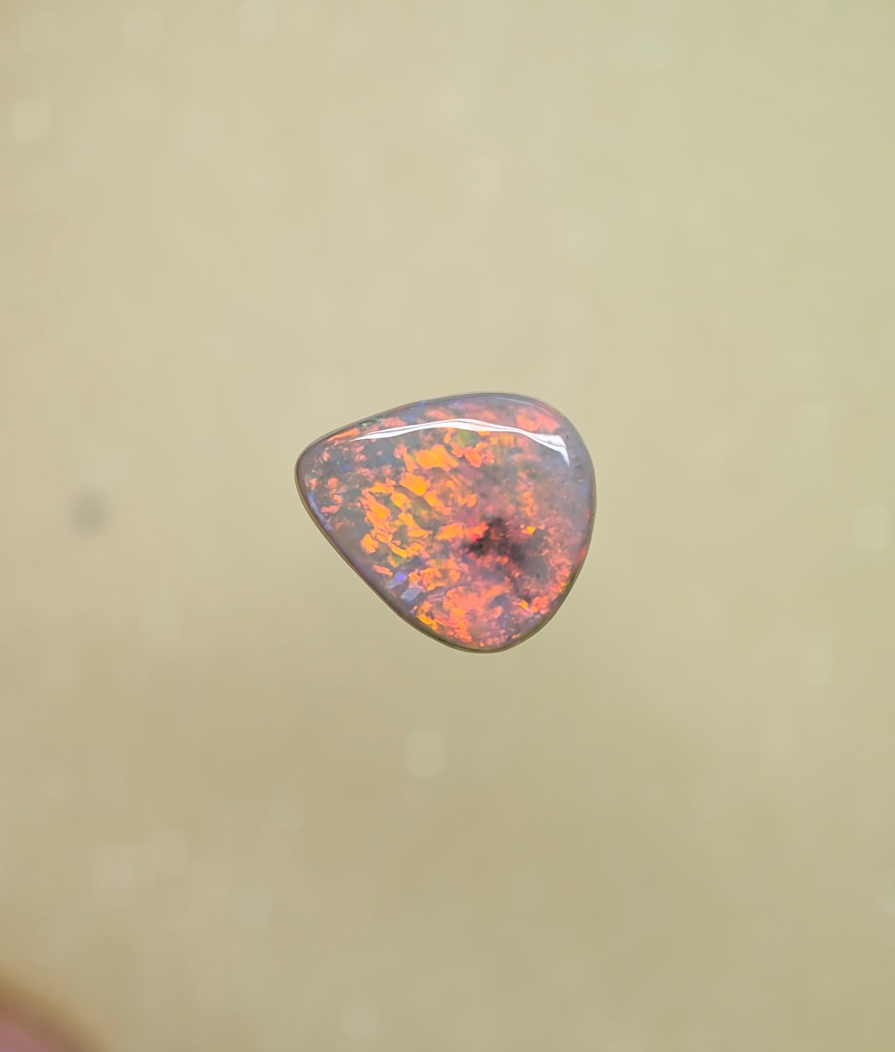 A1061 - Bright fiery drop cut