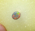 A1064 - Red and orange flash round cut