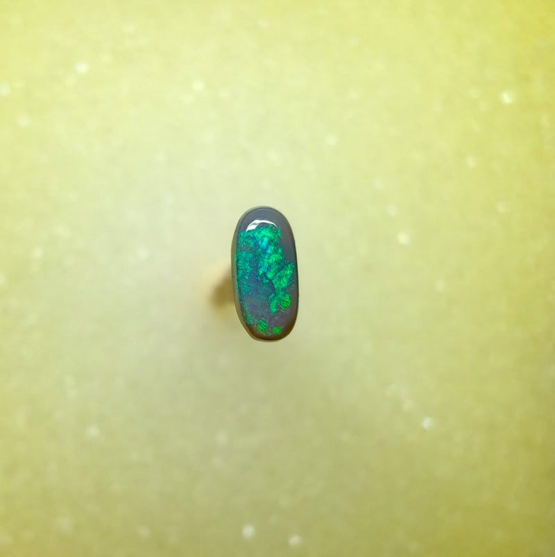 A1065 - Long cut green flash dark opal