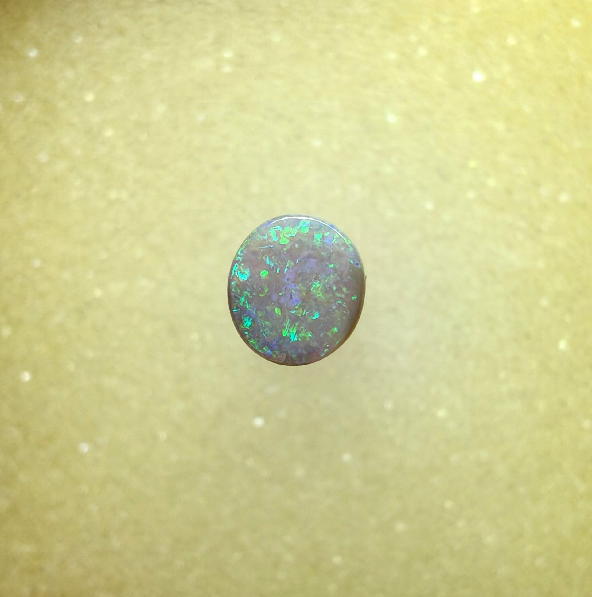 A1066 - Bright green flashy beauty