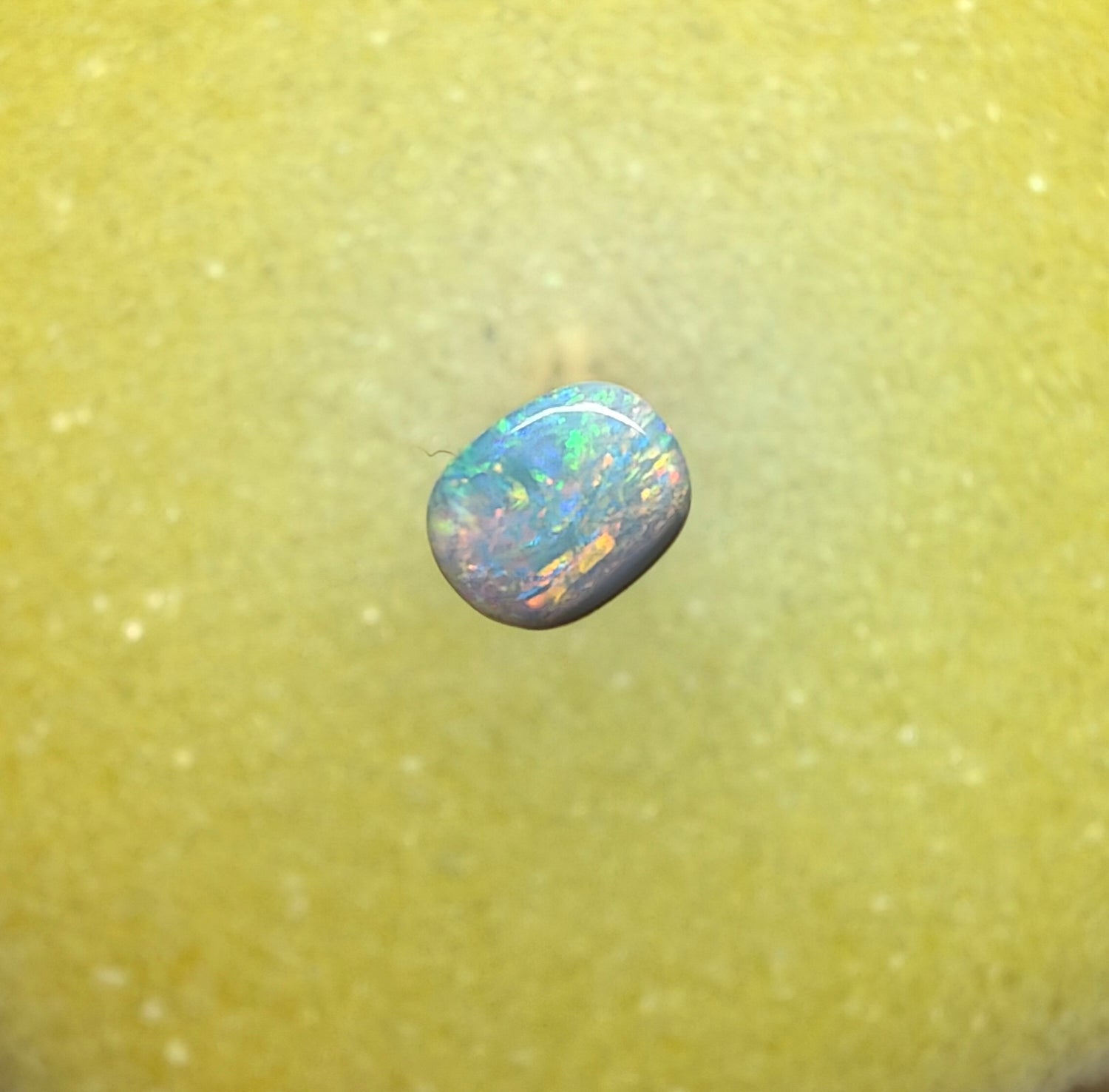 A1070 - Red flashy small ring stone