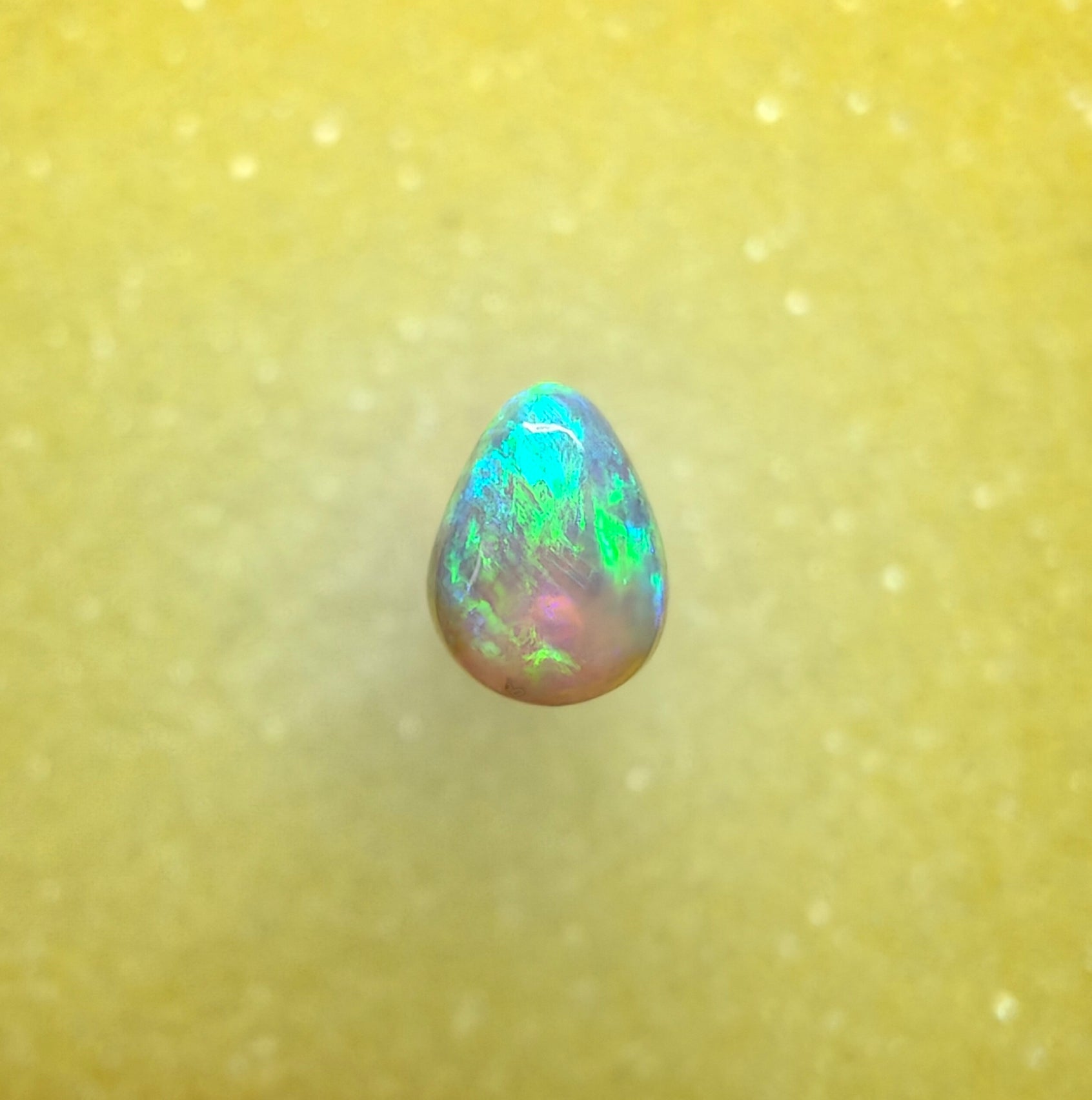 A1075 - Bright flash drop cut beauty
