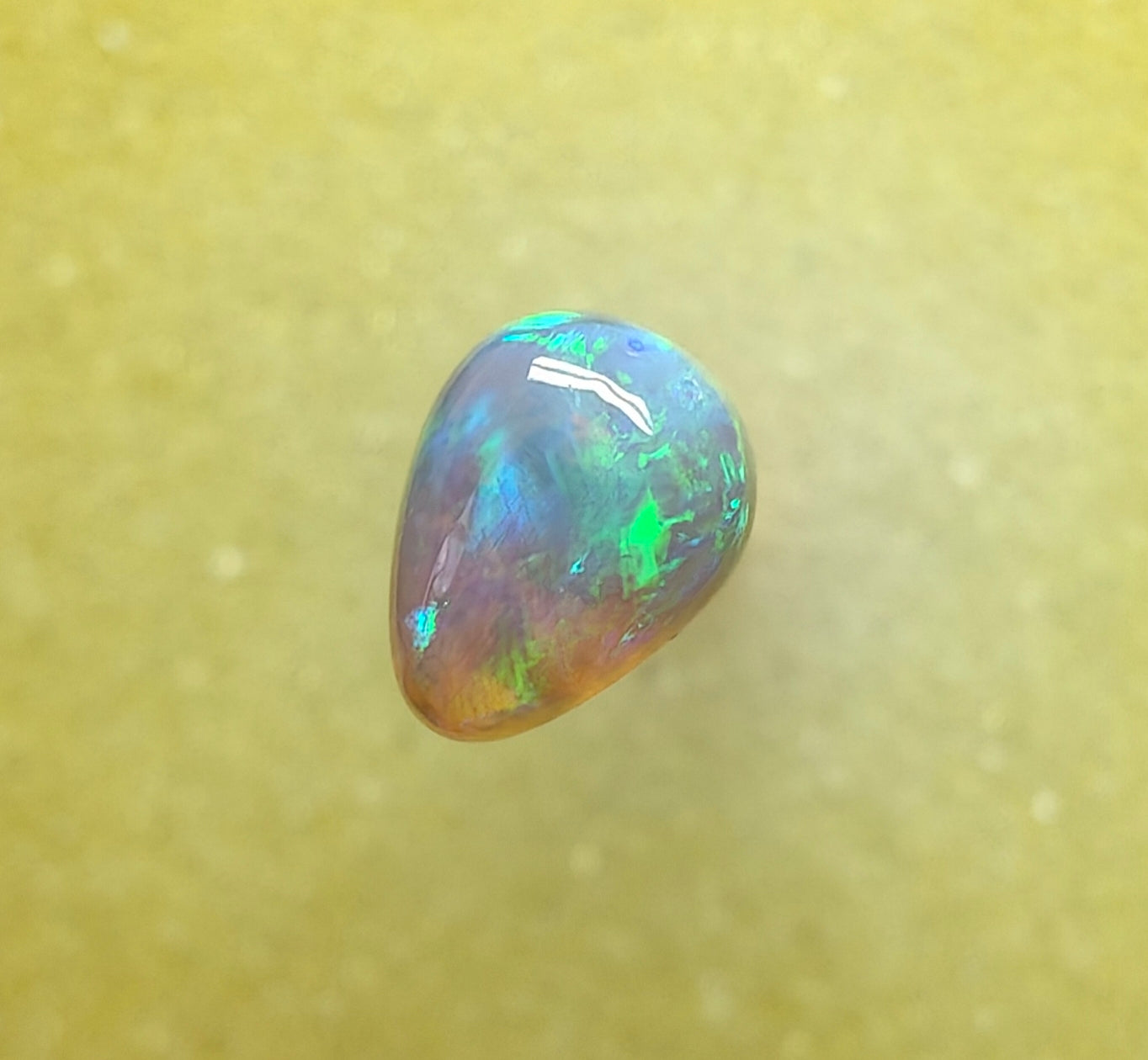 A1075 - Bright flash drop cut beauty