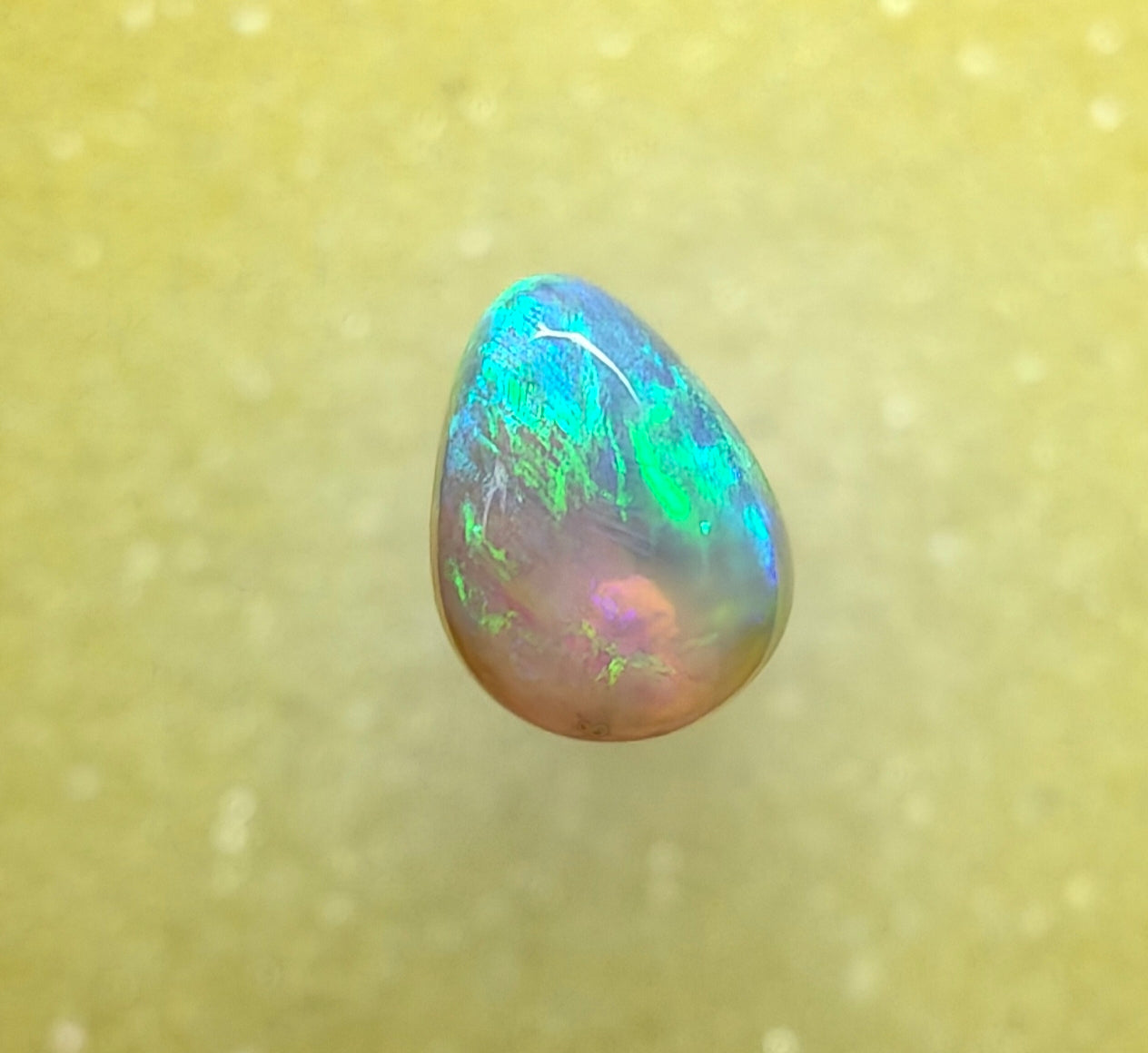 A1075 - Bright flash drop cut beauty