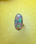 A1077 - Bright long cut crystal opal