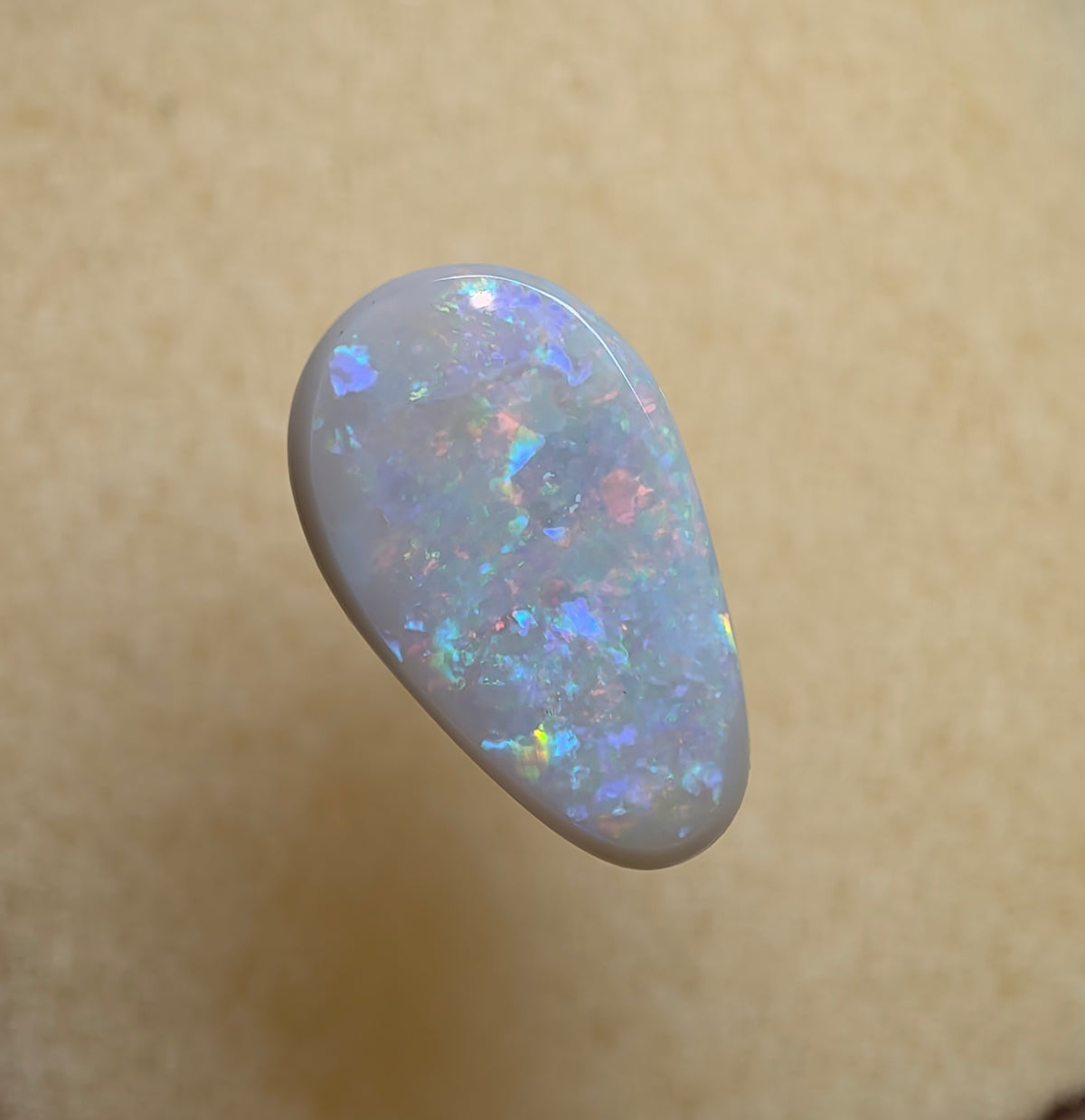 A1082 - Drop cut gentle glimmer