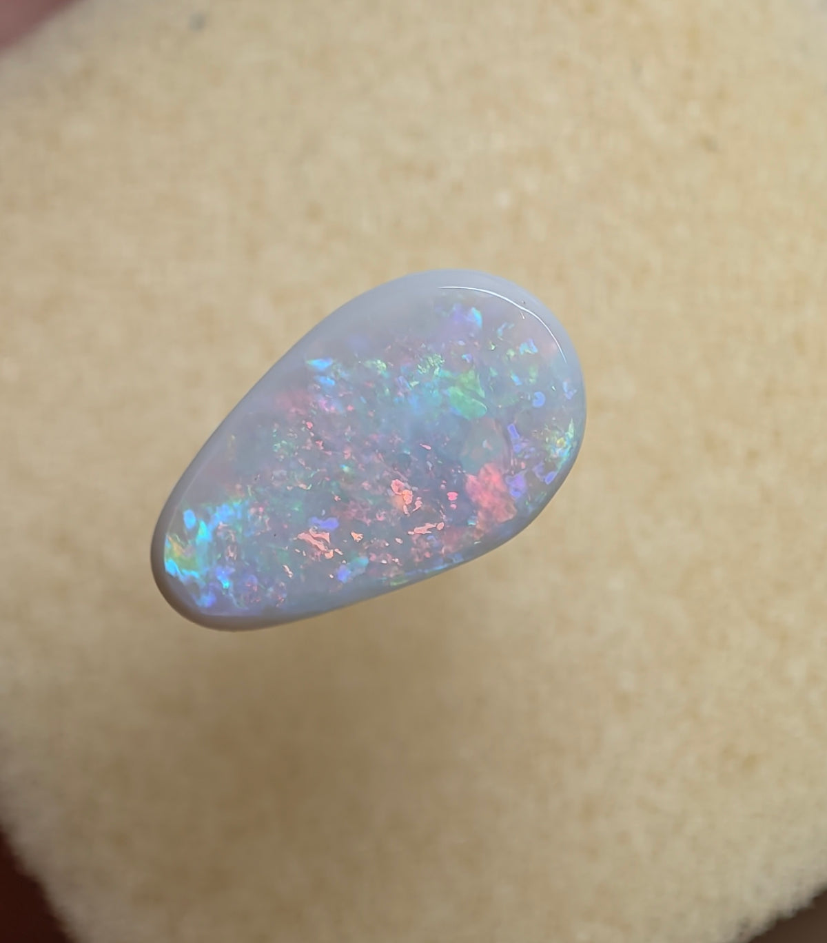 A1082 - Drop cut gentle glimmer