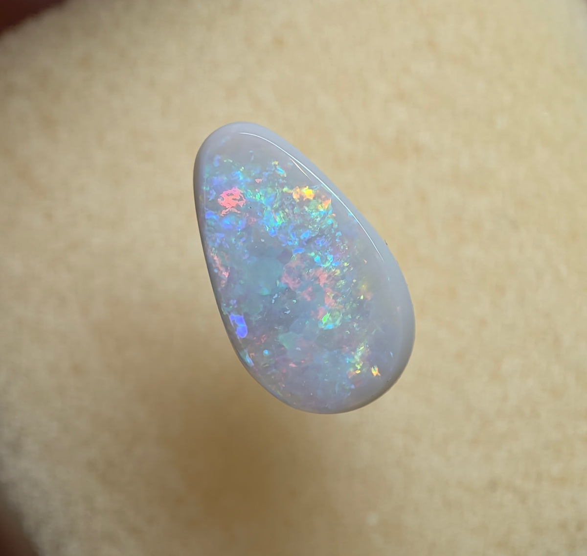 A1082 - Drop cut gentle glimmer