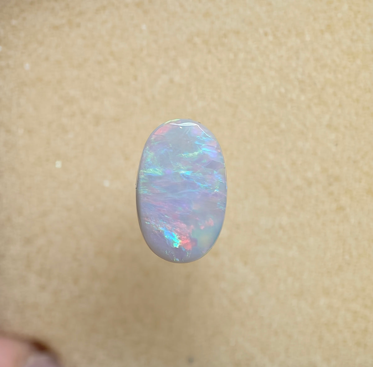 A1085 - Oval cut bright & bold