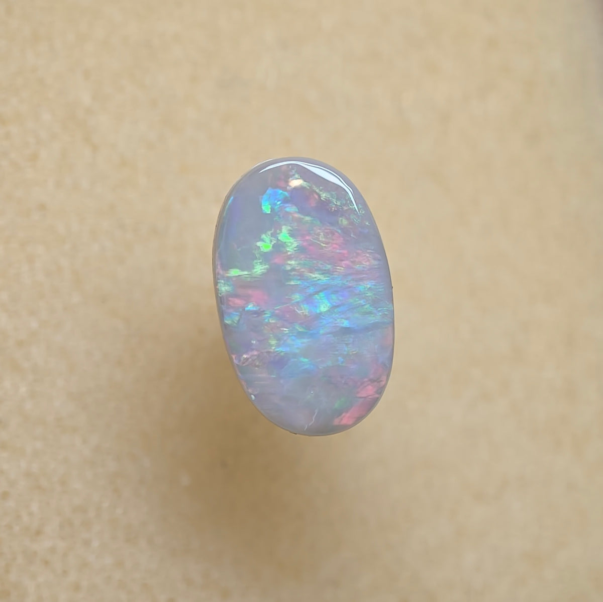 A1085 - Oval cut bright & bold