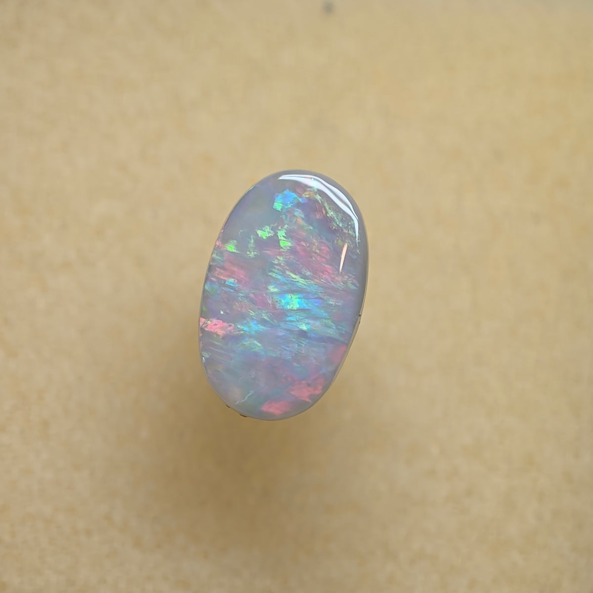 A1085 - Oval cut bright & bold