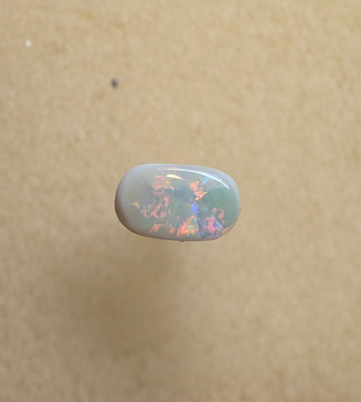 A1088 - Flashy and affordable ring stone