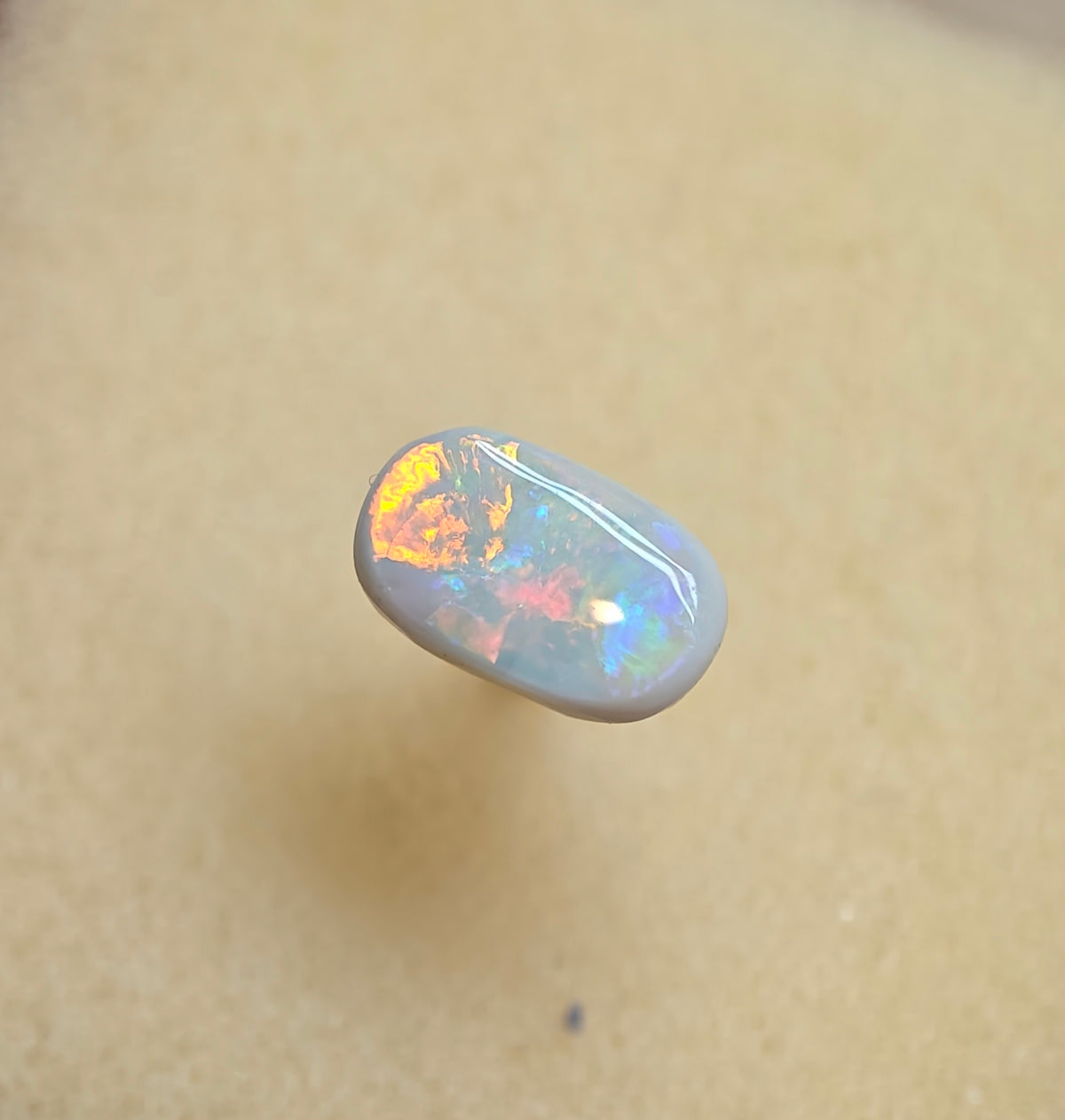 A1088 - Flashy and affordable ring stone