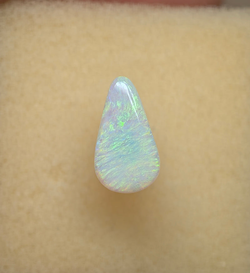 A1091 - Crystal drop cut beauty