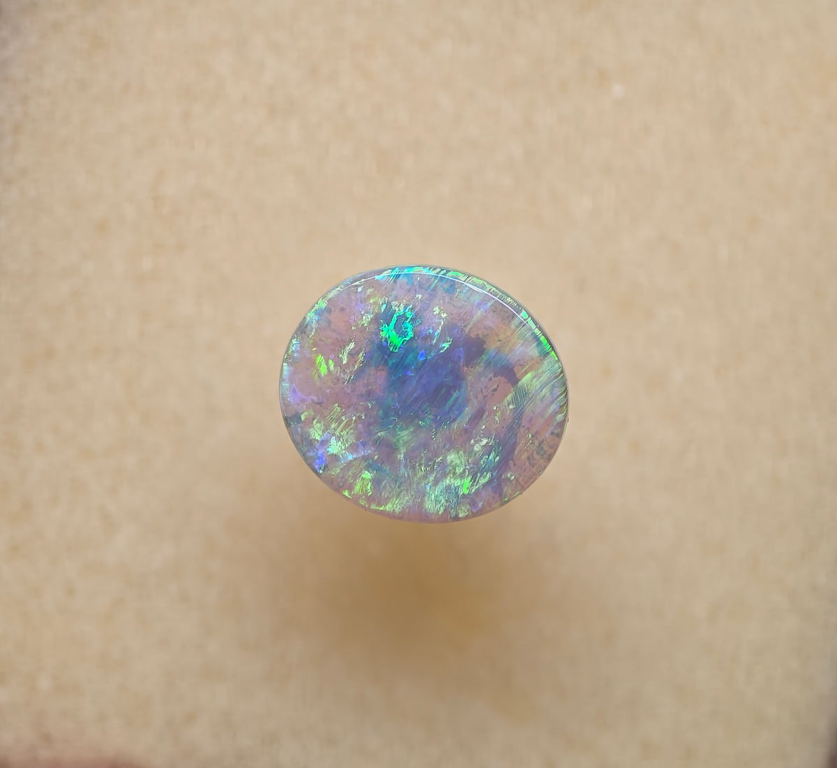 A1095 - Beautiful, clear and bright crystal opal