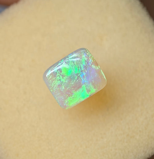 A1097 - Cushion cut bright crystal stunner