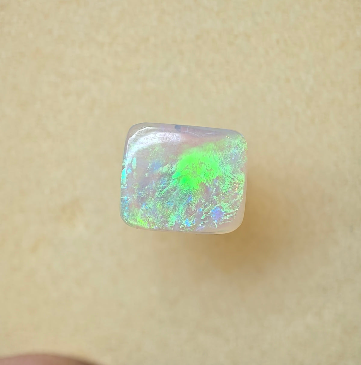 A1097 - Cushion cut bright crystal stunner