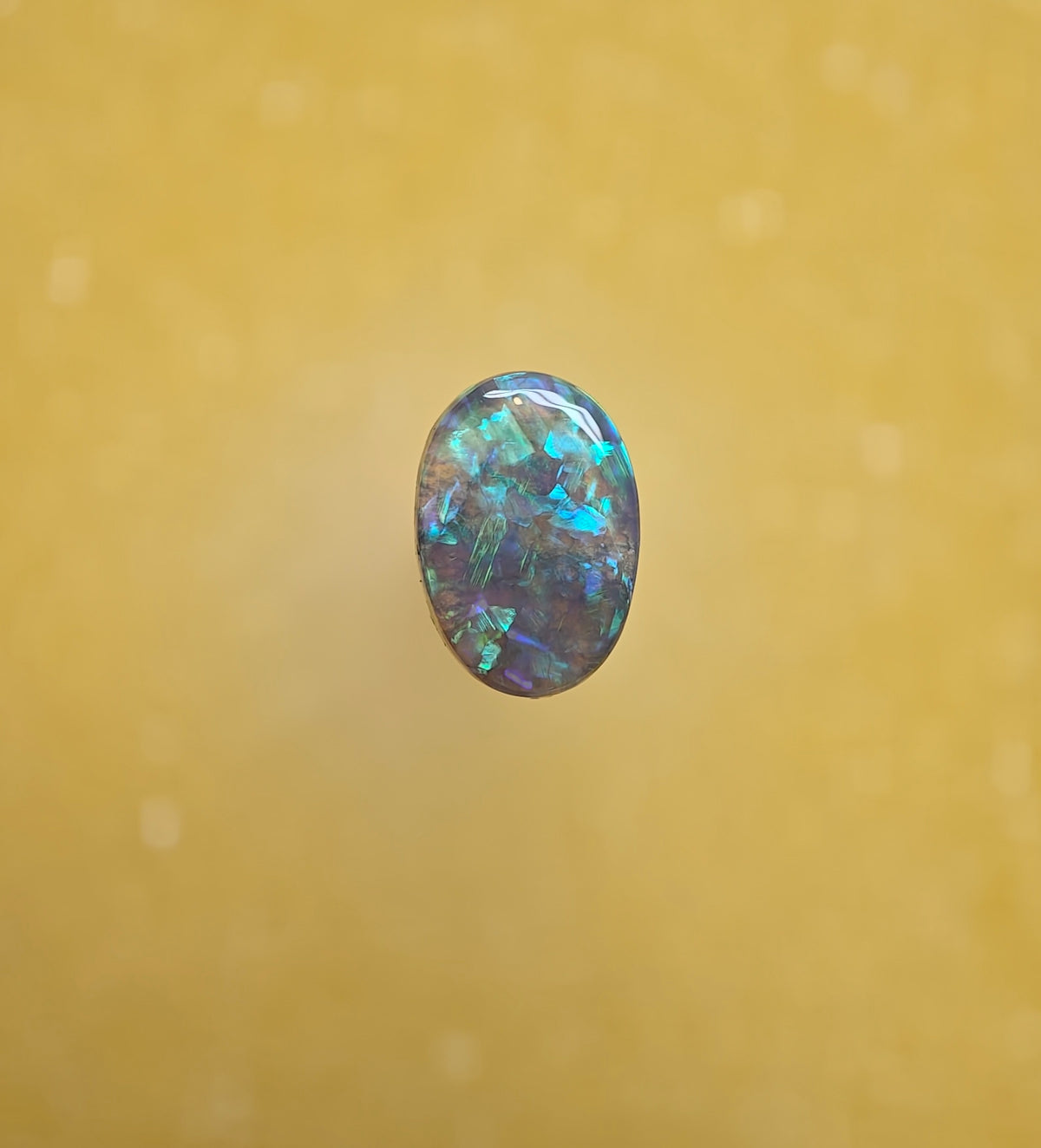 A1107 - Beautiful oval cut crystal opal