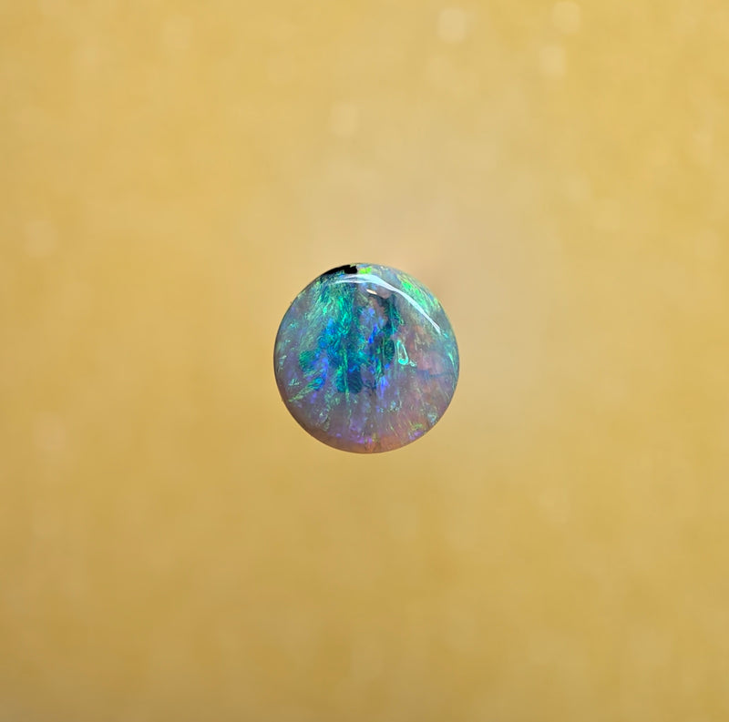 A1109 - Round cut crystal picture stone