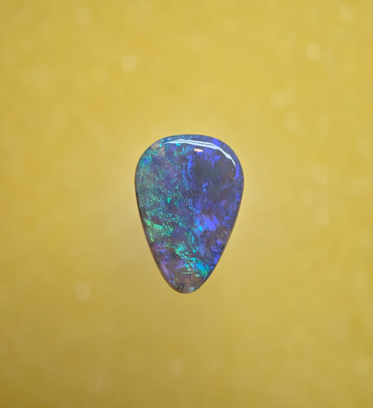 A1113 - Stunning bold drop cut