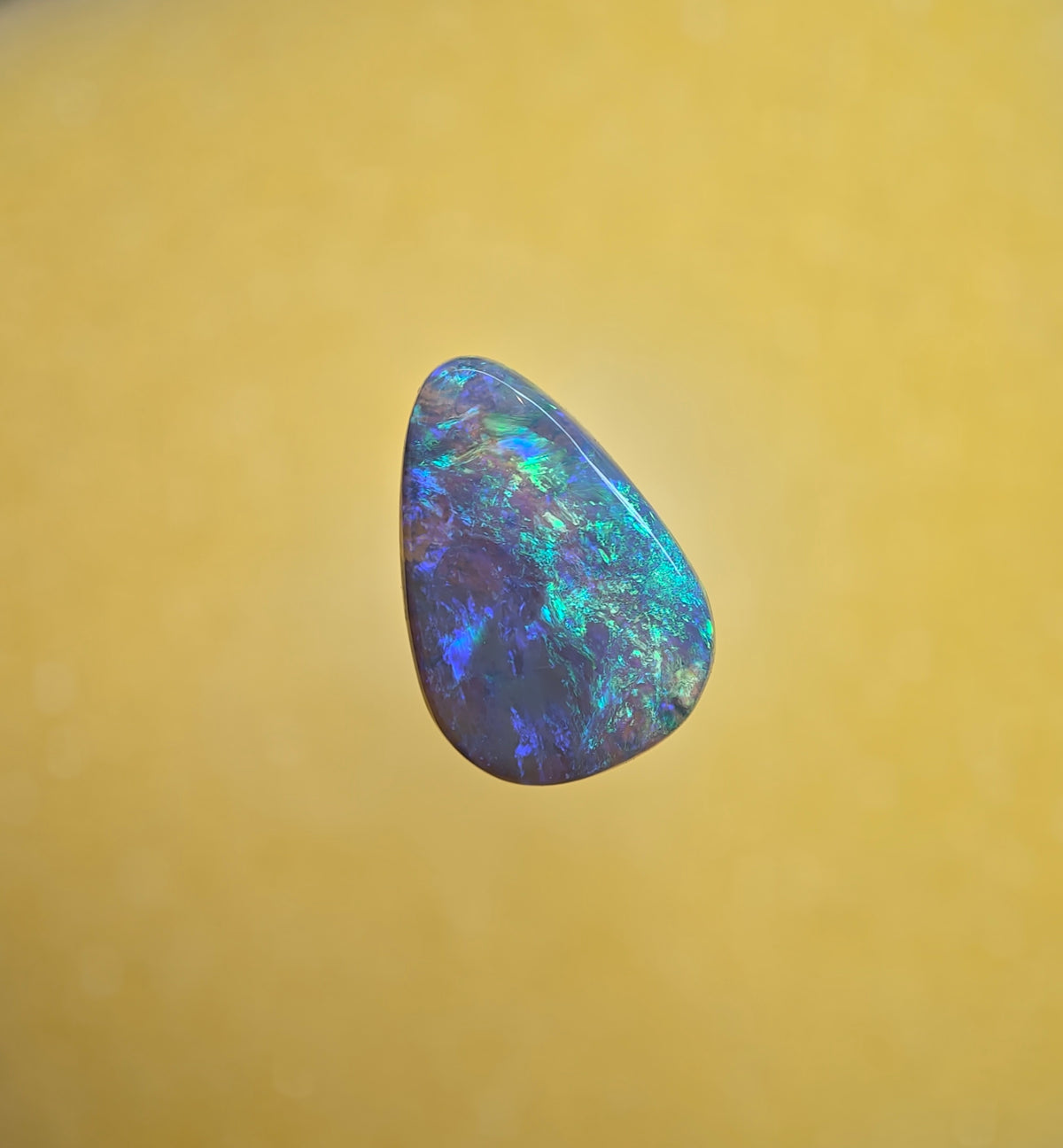 A1113 - Stunning bold drop cut