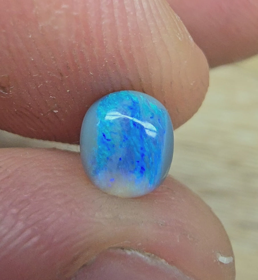 A869 - Dark crystal purple/blue flash