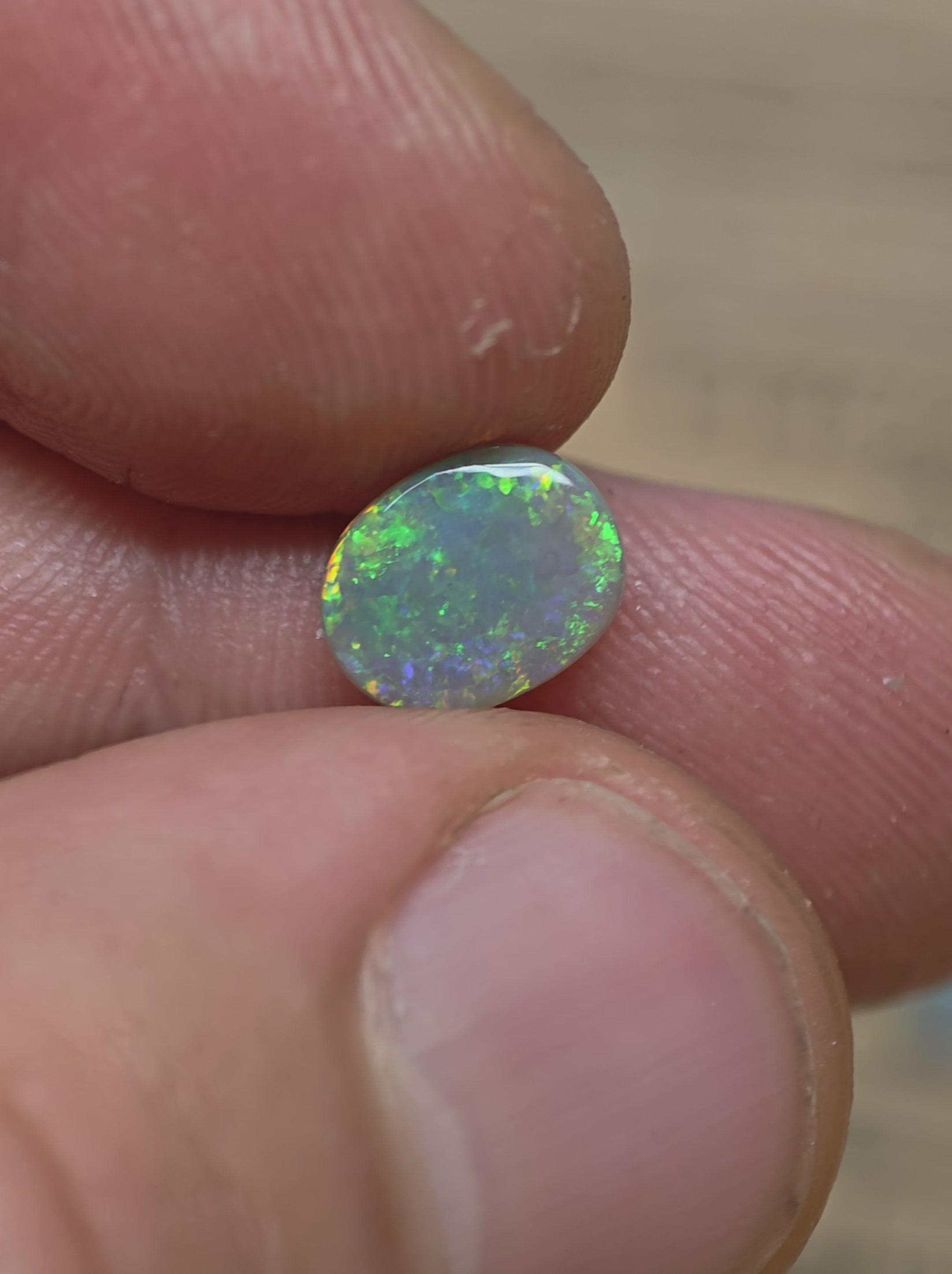 A1056 - Round cut bright flash