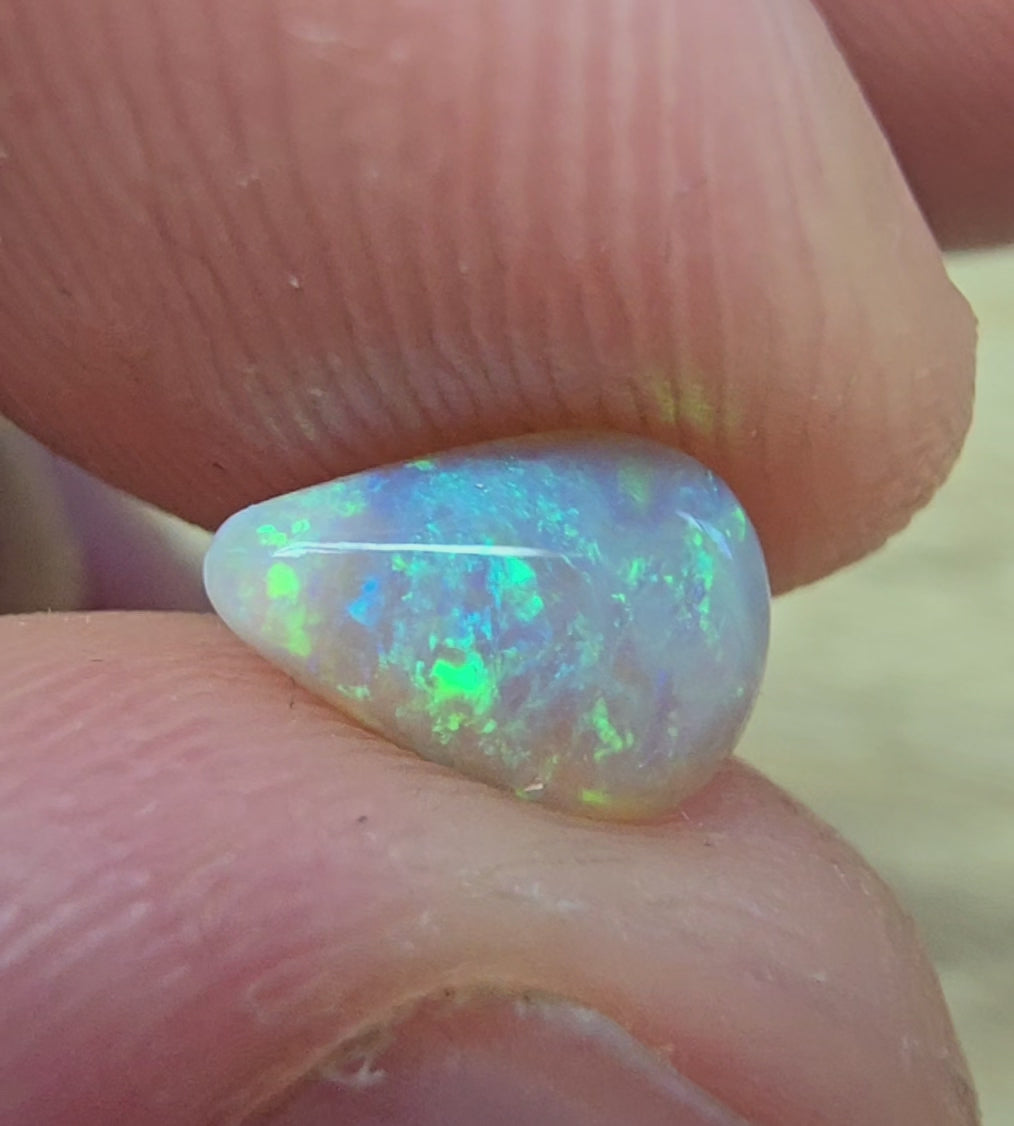 A801 - Green flash drop cut.