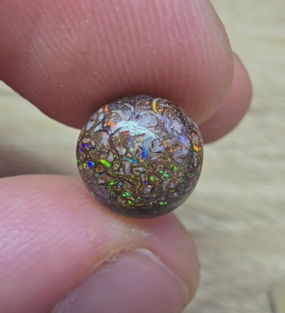 A802 - High domed boulder matrix