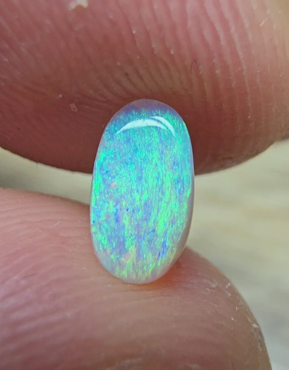 A794 - Oval cut pastel blue beauty
