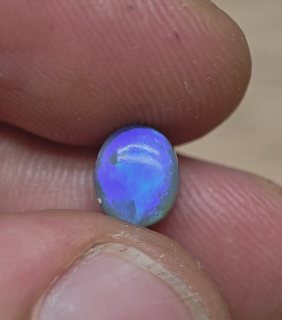 A1029 - Blue and purple shades on black opal