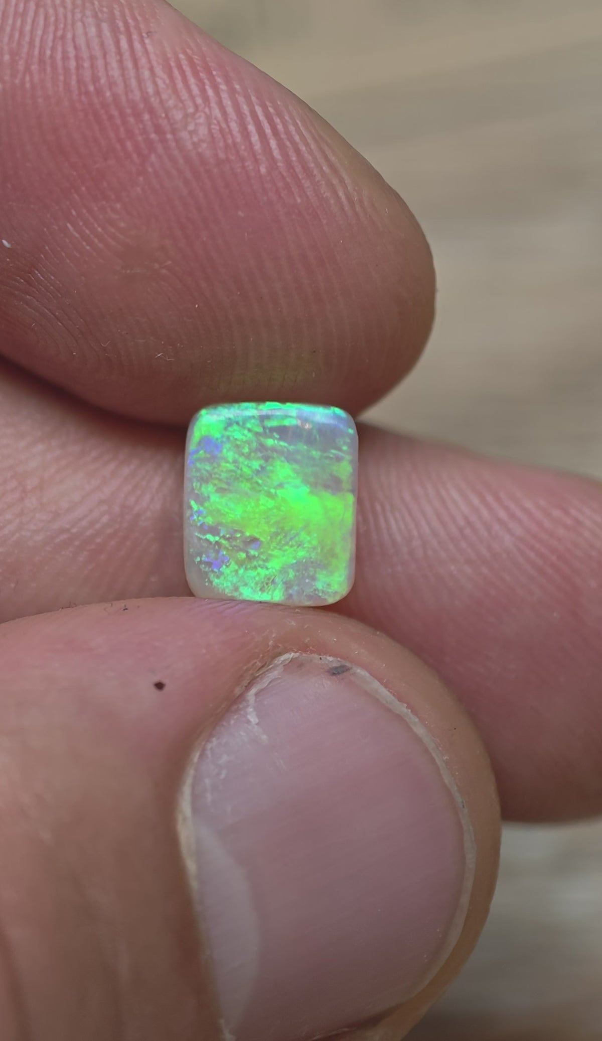 A1097 - Cushion cut bright crystal stunner