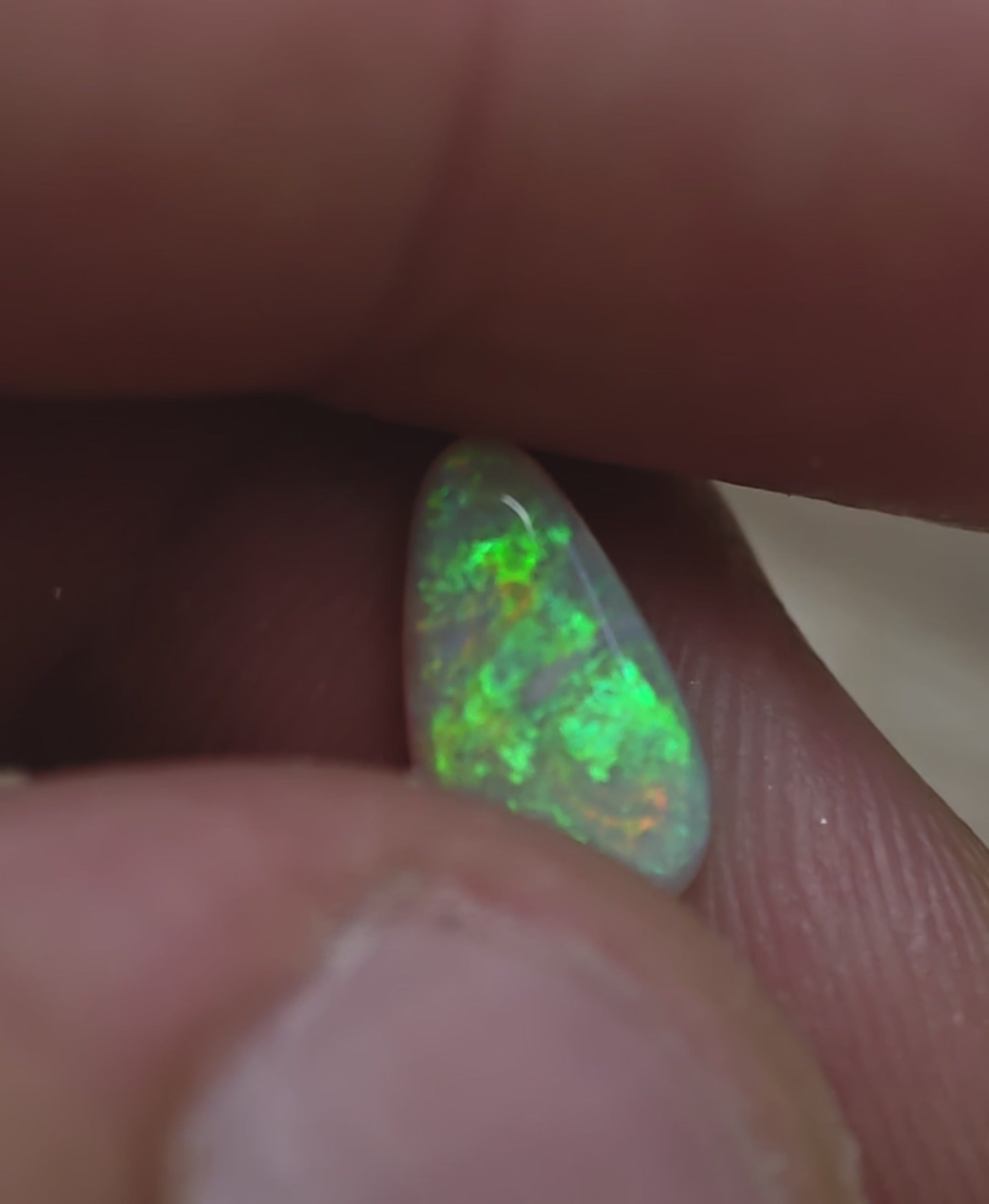 A977 - Drop cut green flash