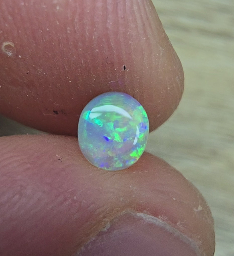 A852 - Bright green crystal flash