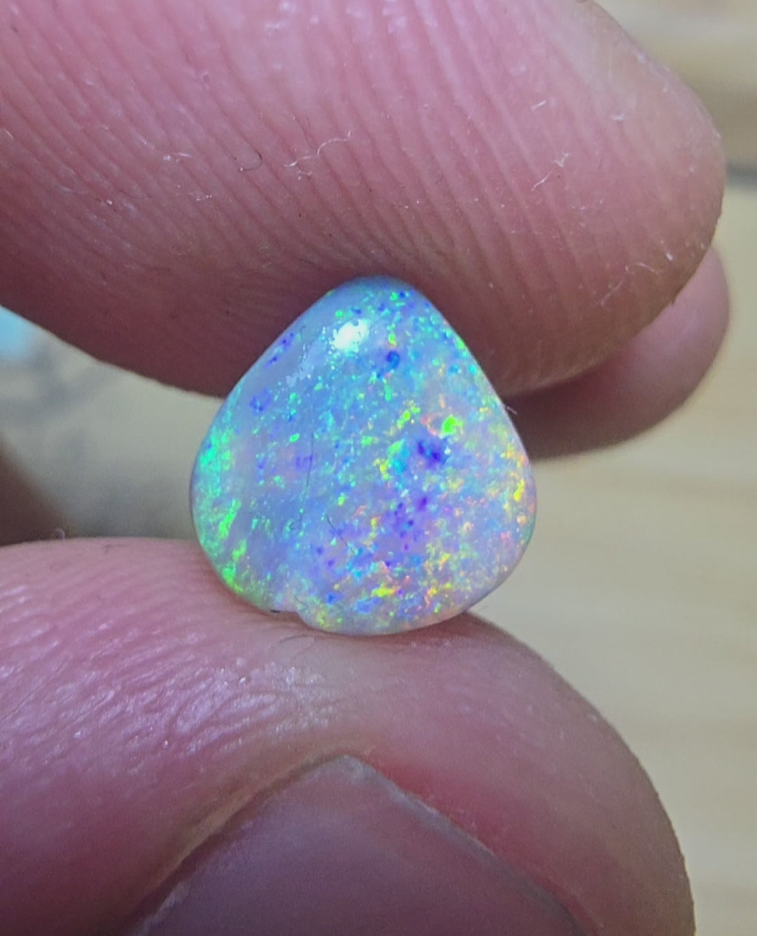 A549 - Fat drop cut crystal flash
