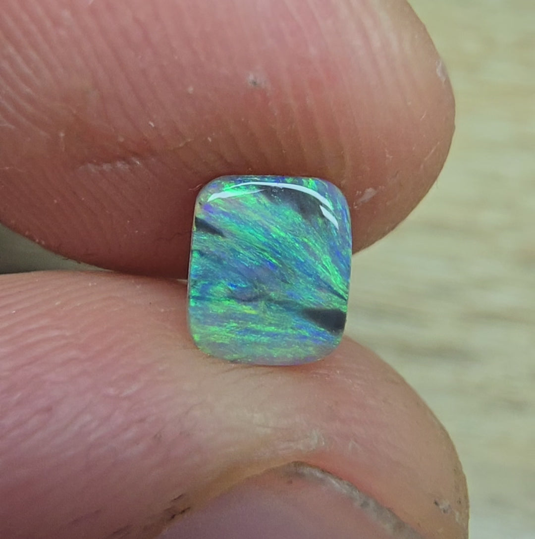 A831 - Cushion cut straw pattern