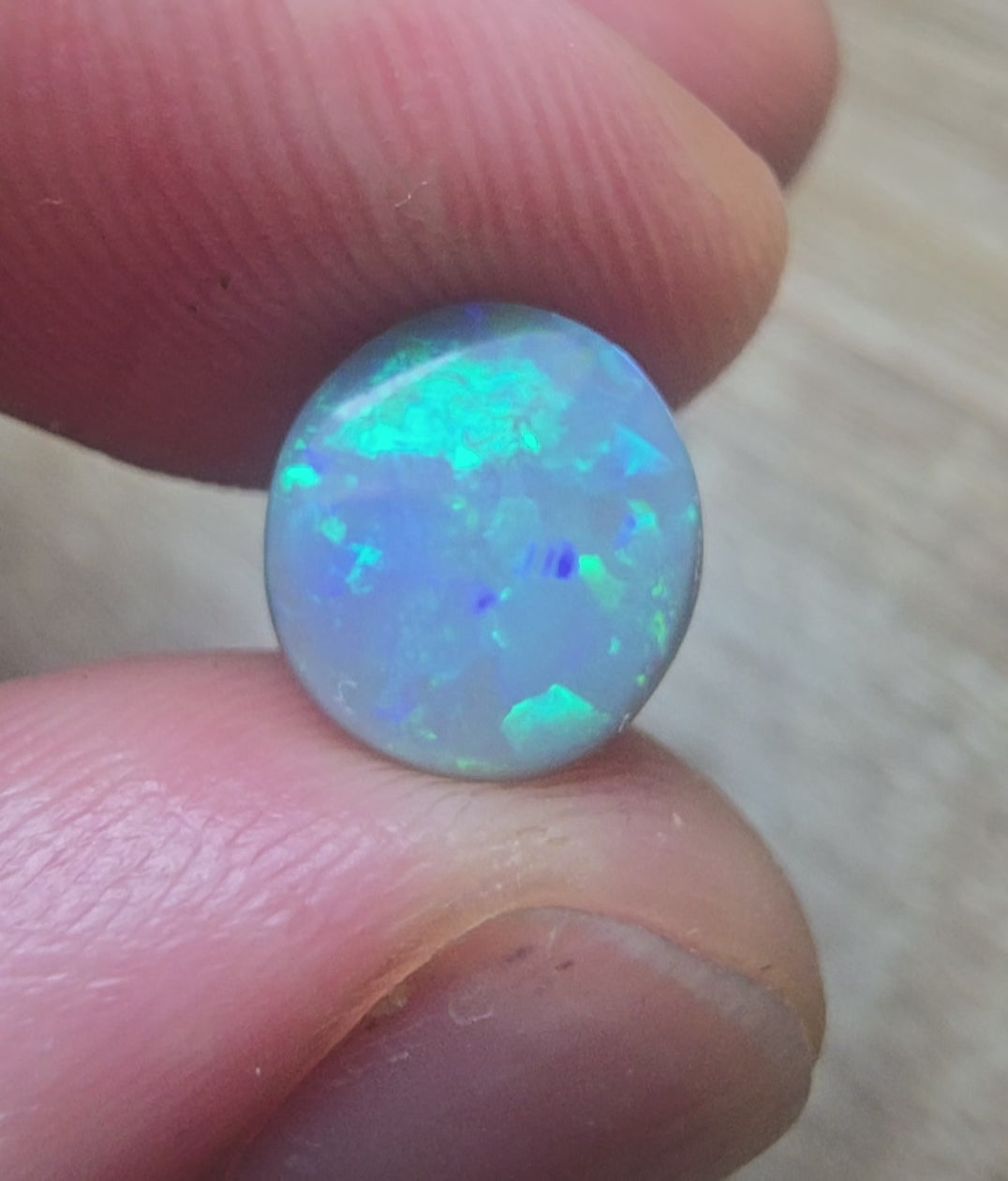 A651 - Flagstone flash dark opal