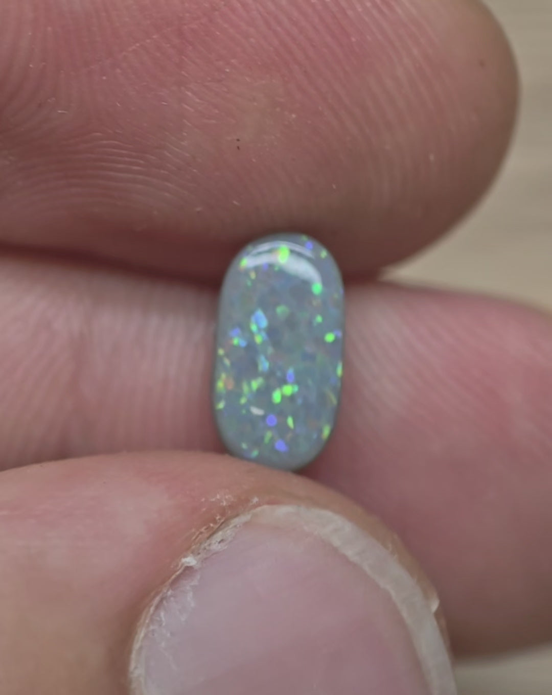 A1013 - Dark base bright pinfire sparkle