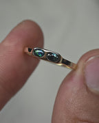 J021 - Sleek gem studded 14k gold band