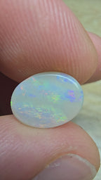 A747 - Broad face picture stone oval cut.
