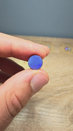 A943 - Round cut purple flash on black