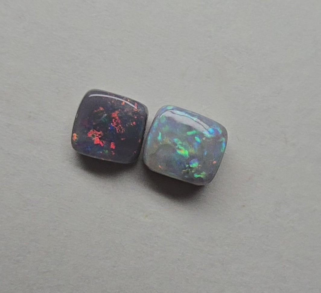 A881 - Cushion cut duo